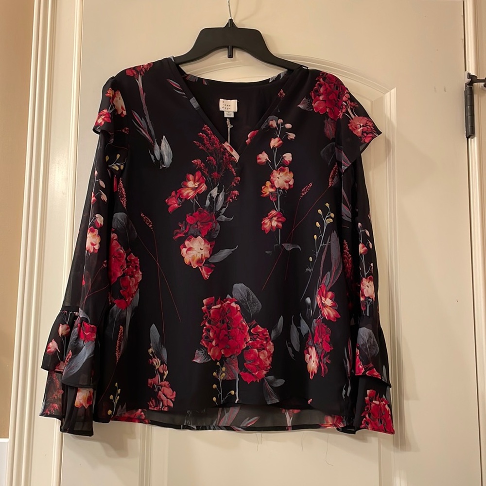 Floral top